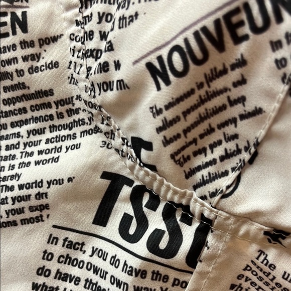 Stylish Black and White newsprint Halter Top, size medium - Picture 4 of 5